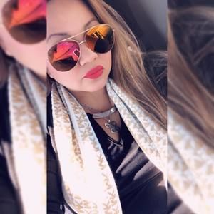 Meet your Posher, Mari